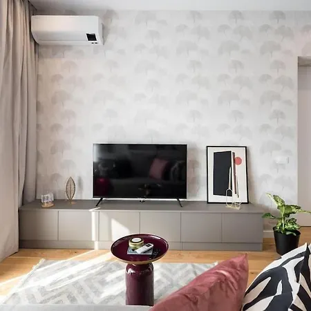 Magenta 1br Near Aviatiei Apartment *
