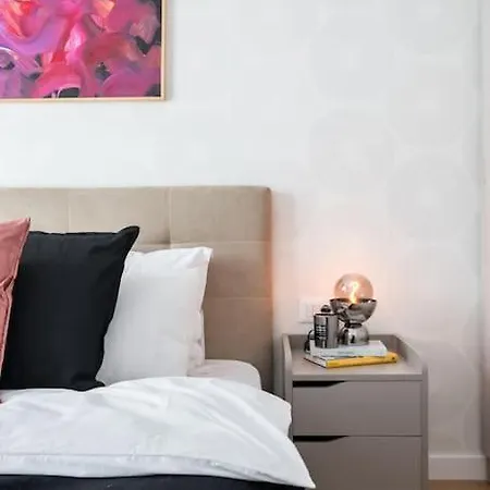 Apartment Magenta 1br Near Aviatiei *