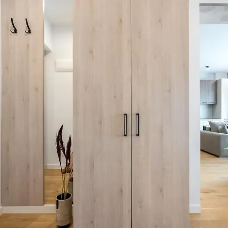 Magenta 1br Near Aviatiei * Bucharest