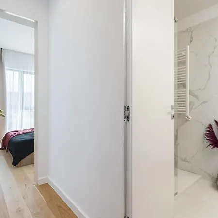 Apartment Magenta 1br Near Aviatiei